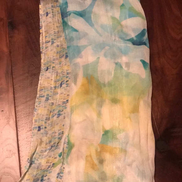 Floral Patterned Infinity Scarf - Picture 1 of 2